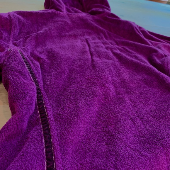 MARMOT Gorgeous Thermal Purple Sweater - Picture 7 of 7